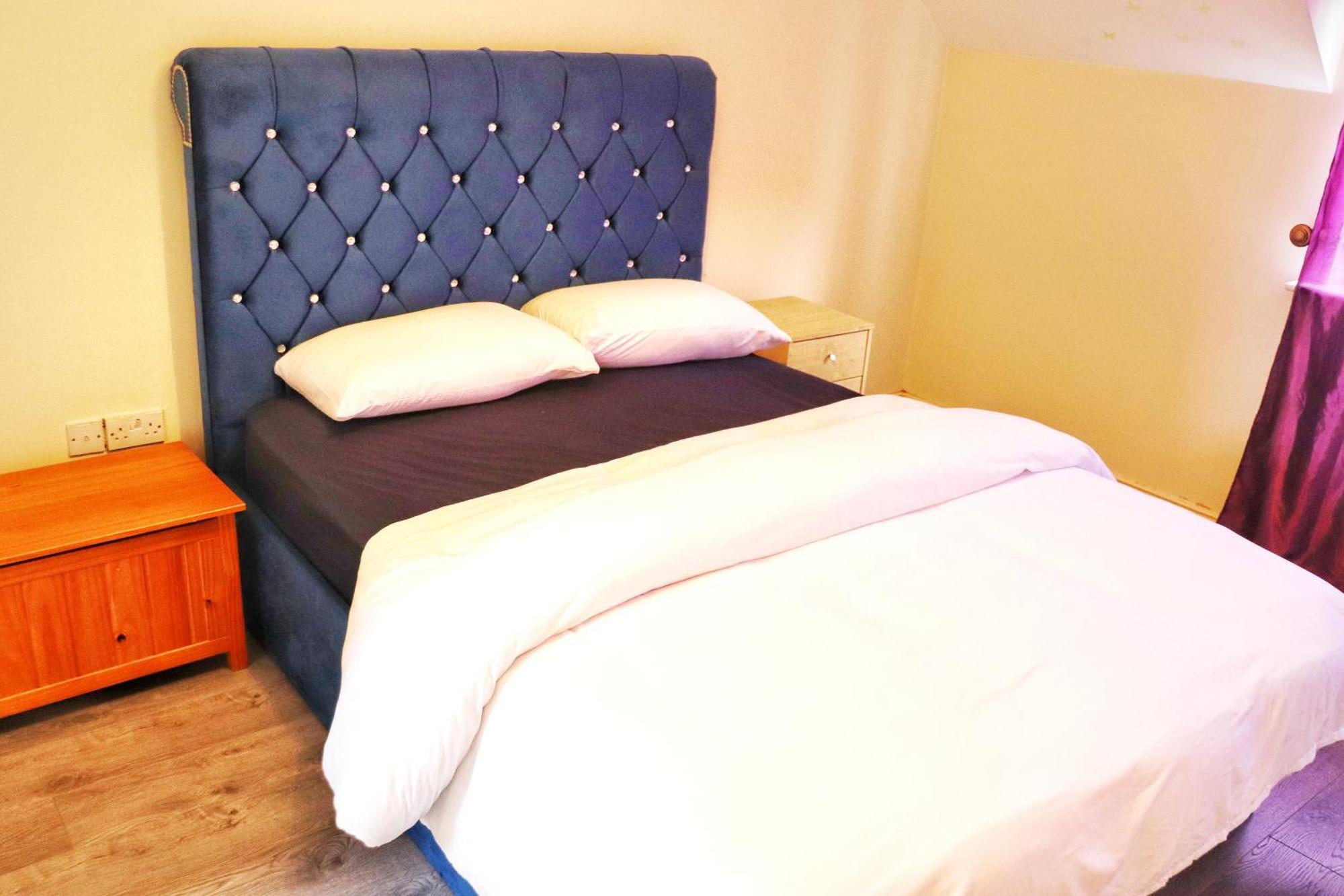 Deluxe Dwelling - 15 Mins From Cork City/Airport Apartment Exterior photo